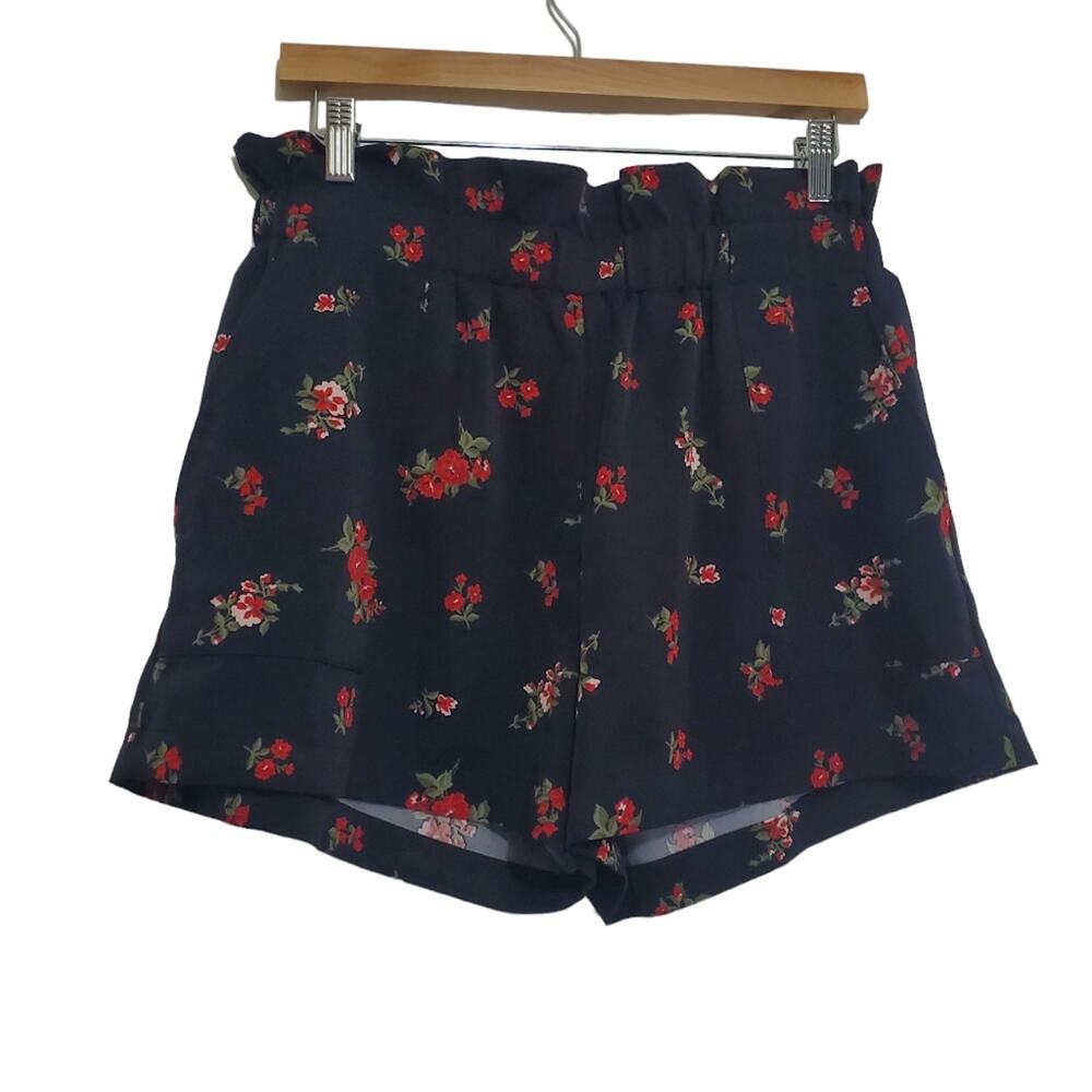 Streetwear Society | Floral Paperbag Waist Comfy Pull-On Shorts with Pockets